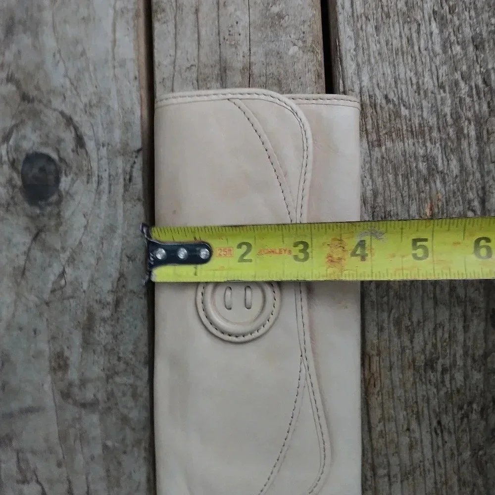 Fossil cream colored